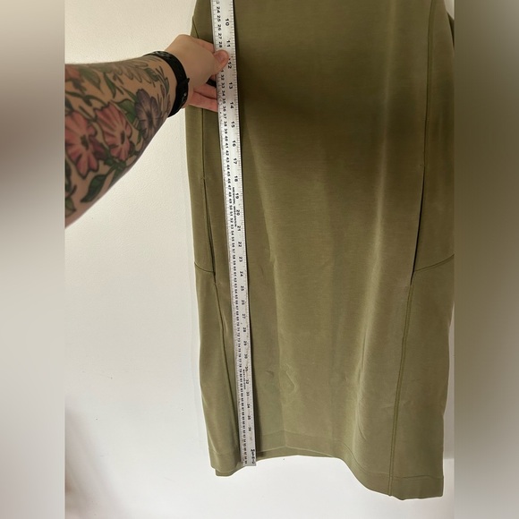 Lululemon Softstreme Back In Action Dress Size 14 Bronze Green - Picture 8 of 12